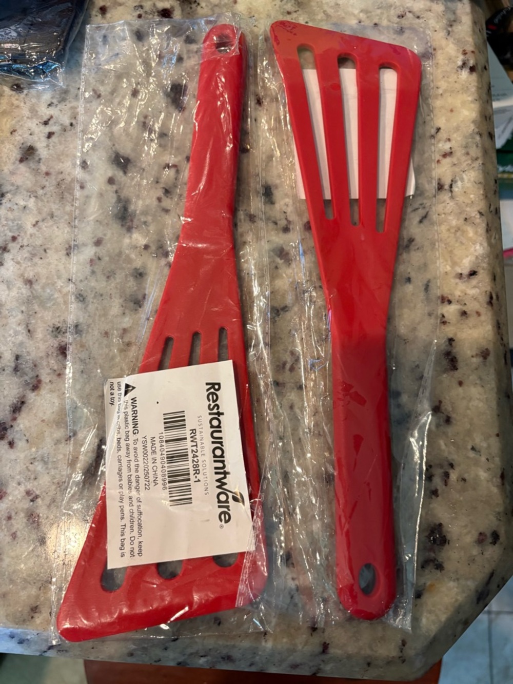 Restaurantware Red Slotted Spatula - Pack of 2